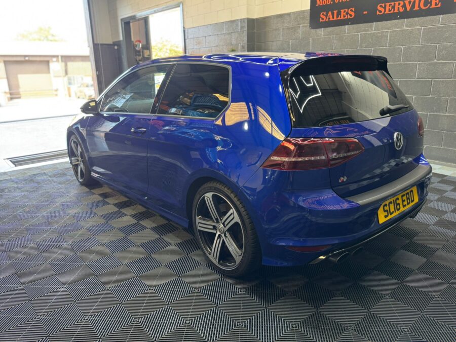 Volkswagen Golf 2.0 TSI BlueMotion Tech R 4Motion Euro 6 (s/s) 3dr