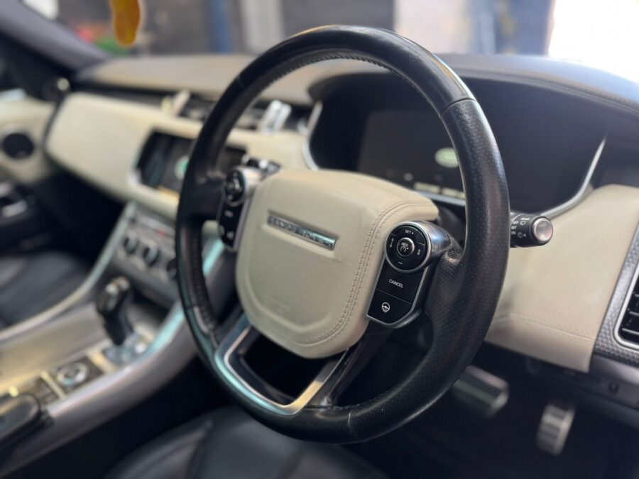 2015 Land Rover Range Rover Sport SDV6 Autobiography Dynamic 3.0L – Automatic | 89,021 miles
